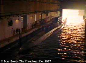 Blick auf U-96 im U-Boot-Bunker von La Rochelle ©"Das Boot - The Director's Cut"